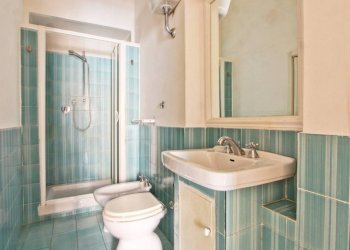 Bagno - Trilocale via dei Pastini, 11, Roma (zona Centro Storico) - foto 12