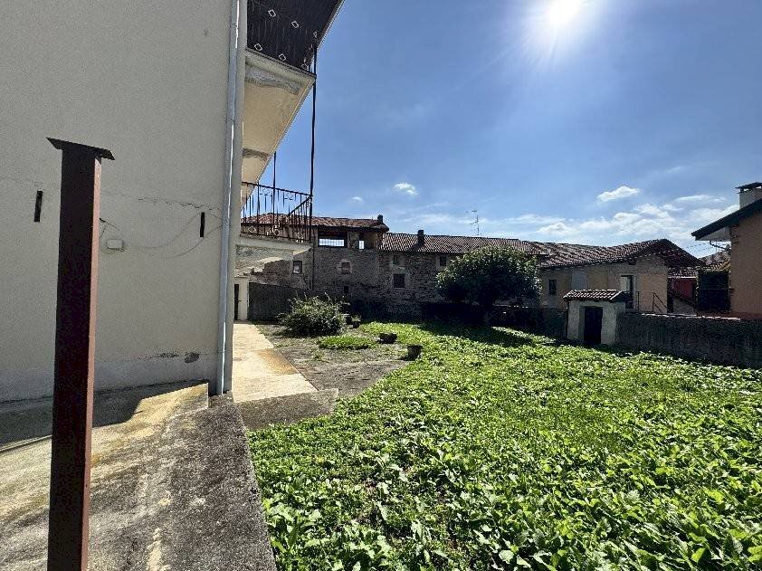 Giardino - Stabile - Palazzo via della Costa, 7, Gozzano - foto 3