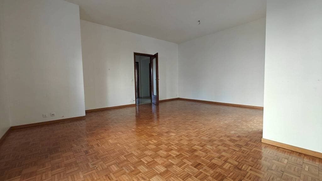 Soggiorno - Four-room apartment via Tripoli, 10/20, Torino (neighborhood Santa Rita) - photo 3