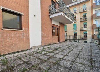 Terrazzo - Quadrilocale via Tripoli, 10/20, Torino (zona Santa Rita) - foto 4