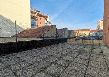 Terrazzo - Quadrilocale via Tripoli, 10/20, Torino (zona Santa Rita) - foto 5