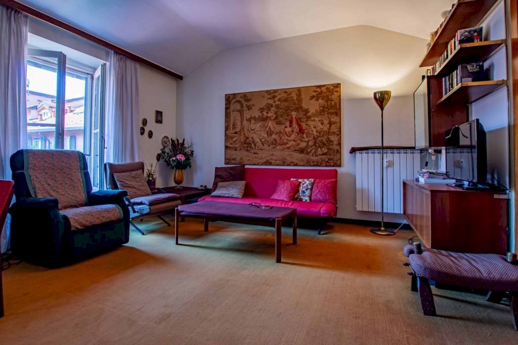 Salone - Four-room apartment via Fontana, Milano - photo 3