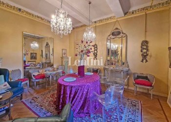 Sala da pranzo - Villa via Goffredo Mameli, Casale Monferrato - photo 35