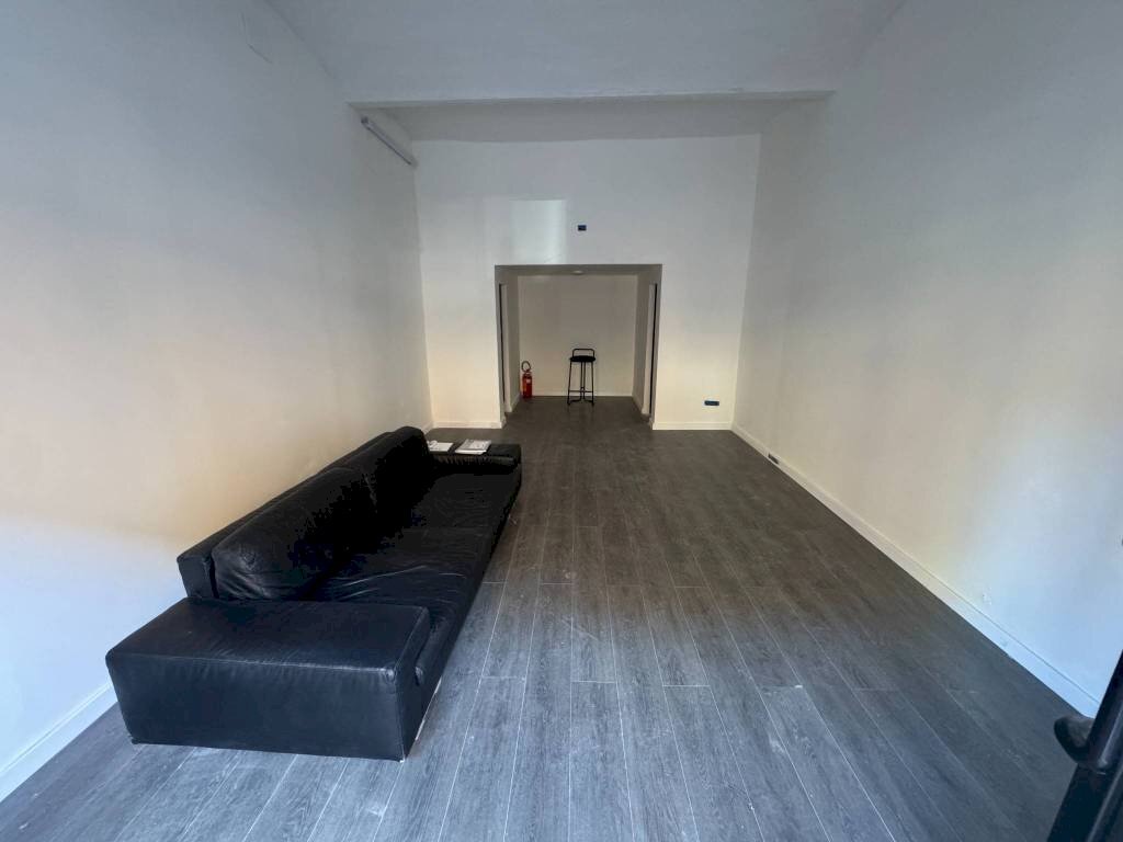 Salone - Negozio via Porrettana, 308, Casalecchio di Reno - foto 2