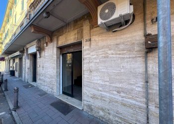 Facciata - Negozio via Porrettana, 308, Casalecchio di Reno - foto 9