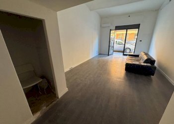 Interno non residenziale - Shop via Porrettana, 308, Casalecchio di Reno - photo 1