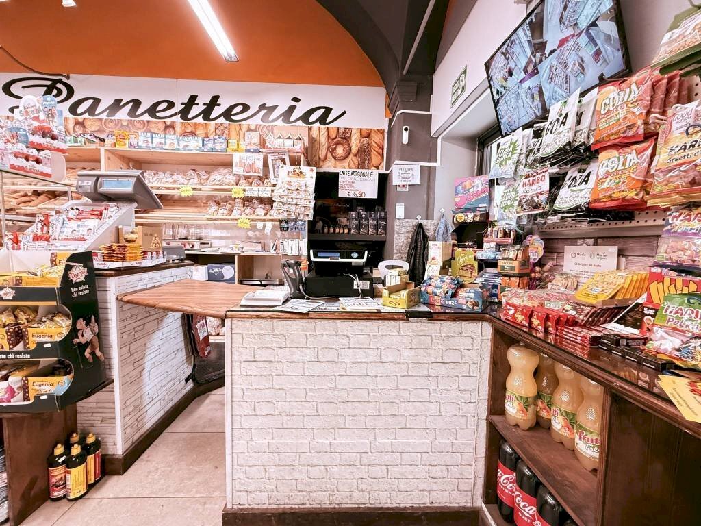Interno non residenziale - Alimentari - Gastronomia piazza della Costituente, Ventimiglia - foto 2