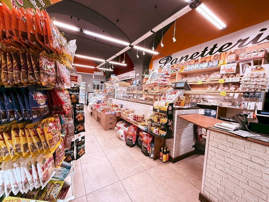 Interno non residenziale - Alimentari - Gastronomia piazza della Costituente, Ventimiglia - foto 3