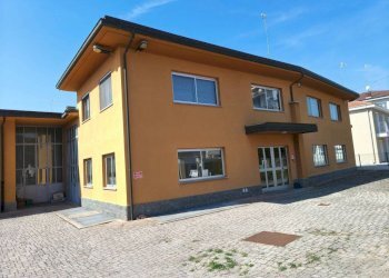 Facciata - Capannone strada Privata, 3, Carrù - foto 8