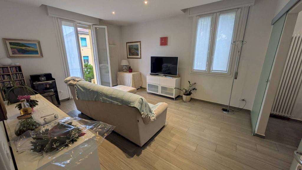 Salone - Apartment via Fratelli Pinardi, 25, Bologna (neighborhood Corticella) - photo 1