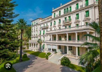 Facciata - Quadrilocale corso Regina Margherita, 200, Ospedaletti - foto 5