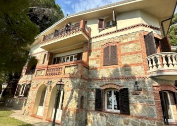 Facciata - Villa via Aurelia, Sanremo - foto 8