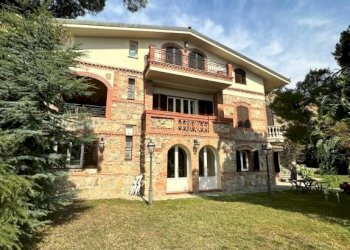 Facciata - Villa via Aurelia, Sanremo - photo 22