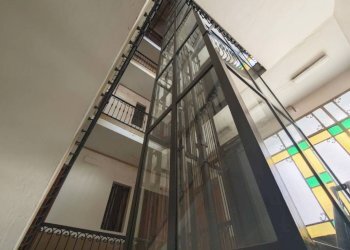 Interno palazzo - Quadrilocale via Principe Tommaso, 21, Torino (zona San Salvario) - foto 5