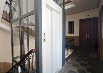 Interno palazzo - Quadrilocale via Principe Tommaso, 21, Torino (zona San Salvario) - foto 6