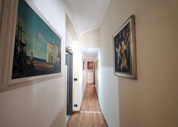 Corridoio - Quadrilocale via Principe Tommaso, 21, Torino (zona San Salvario) - foto 17