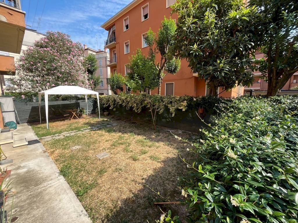Giardino - Trilocale via delle Fragole, Bologna (zona Murri) - foto 1