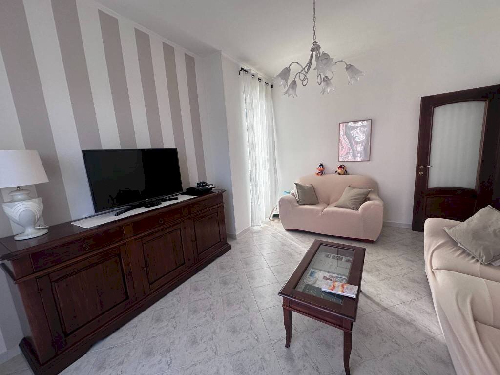 Salone - Trilocale via Giacomo Puccini, 19, Carmagnola - foto 3