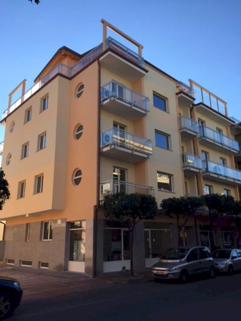 img_5775 - Box viale Kennedy, 59/63, Diano Marina - foto 2