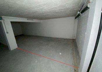 img_1708 - Box viale Kennedy, 59/63, Diano Marina - foto 1