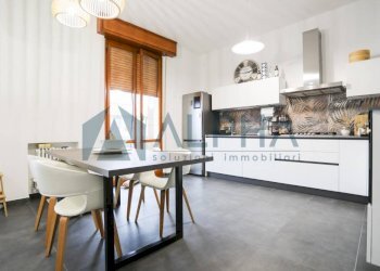 Cucina - Quadrilocale viale dell'Appennino, Forlì - foto 3