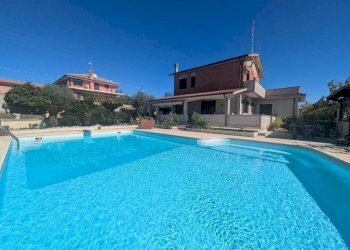 Piscina - Villa via Seneca, Genzano di Roma - foto 4