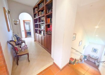 Disimpegno - Villa via Seneca, Genzano di Roma - photo 21