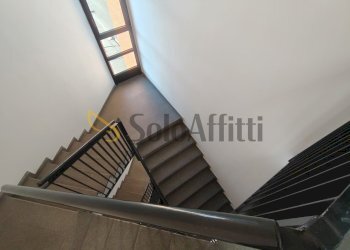 dettaglio scala - Ufficio Gallarate - foto 3