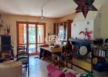 3larata.jpg - Villetta Londa - foto 3