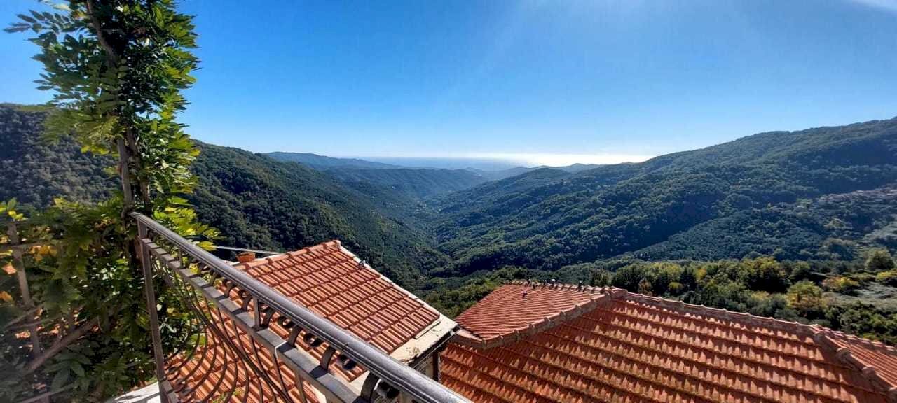 WhatsApp Image 2025-10-24 at 17.08.54 (1).jpeg - Portion of a house Via Carpasio, Prelà - photo 1