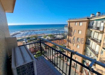 PHOTO-2025-10-24-12-54-44 5.jpg - Trilocale Via Lungomare, Taggia - foto 20