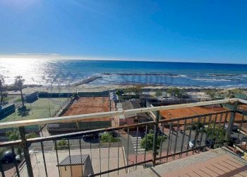 PHOTO-2025-10-24-12-54-45 2.jpg - Trilocale Via Lungomare, Taggia - foto 23