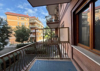 FOTO BALCONE - Quadrilocale Via Montaione 46, Roma - foto 1