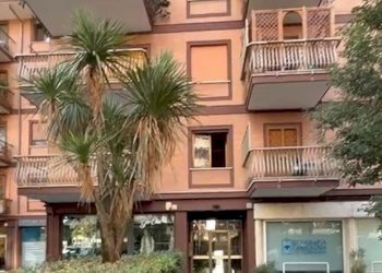 FOTO FACCIATA.jpg - Quadrilocale Via Montaione 46, Roma - foto 2