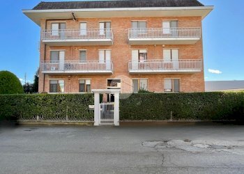 Trilocale Via Camillo Olivetti, Leini - foto 1