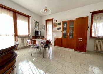 Trilocale Via Camillo Olivetti, Leini - foto 7