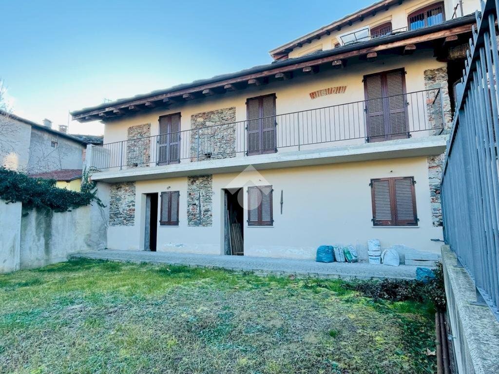 Porzione di casa Via Umberto I, Lanzo Torinese - foto 2