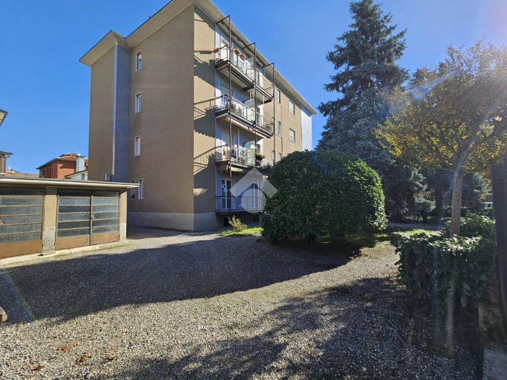 Trilocale Via Giuseppe Parini, Abbiategrasso - foto 1