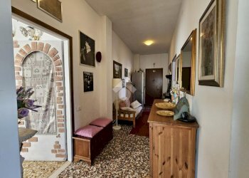 Three-room apartment Via Giuseppe Parini, Abbiategrasso - photo 2