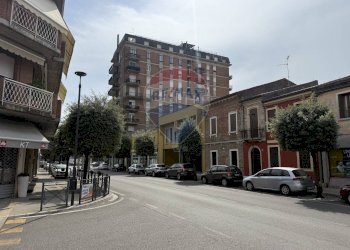 Edificio all\'aperto - Stabile - Palazzo Via Giuseppe Garibaldi
 
48, Bovolone - foto 1