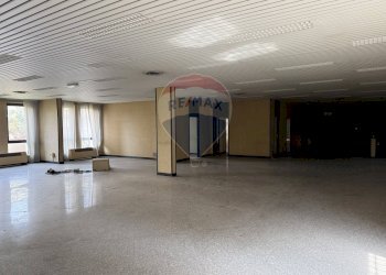 Stanza vuota - Stabile - Palazzo Via Giuseppe Garibaldi
 
48, Bovolone - foto 14