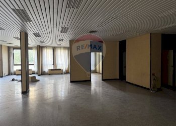 Stanza vuota - Stabile - Palazzo Via Giuseppe Garibaldi
 
48, Bovolone - foto 17