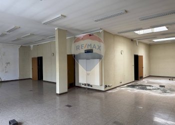 Stanza vuota - Stabile - Palazzo Via Giuseppe Garibaldi
 
48, Bovolone - foto 54