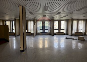 Stanza vuota - Stabile - Palazzo Via Giuseppe Garibaldi
 
48, Bovolone - foto 11