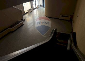 Bagno - Stabile - Palazzo Via Giuseppe Garibaldi
 
48, Bovolone - foto 33