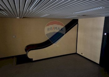 Stanza vuota - Stabile - Palazzo Via Giuseppe Garibaldi
 
48, Bovolone - foto 46