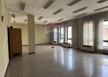 Stanza vuota - Stabile - Palazzo Via Giuseppe Garibaldi
 
48, Bovolone - foto 49