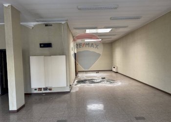 Stanza vuota - Stabile - Palazzo Via Giuseppe Garibaldi
 
48, Bovolone - foto 52