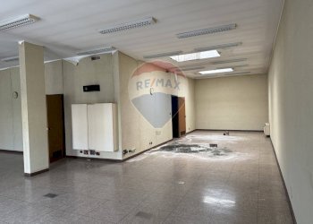 Stanza vuota - Stabile - Palazzo Via Giuseppe Garibaldi
 
48, Bovolone - foto 53