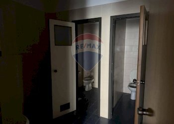 Bagno - Stabile - Palazzo Via Giuseppe Garibaldi
 
48, Bovolone - foto 59